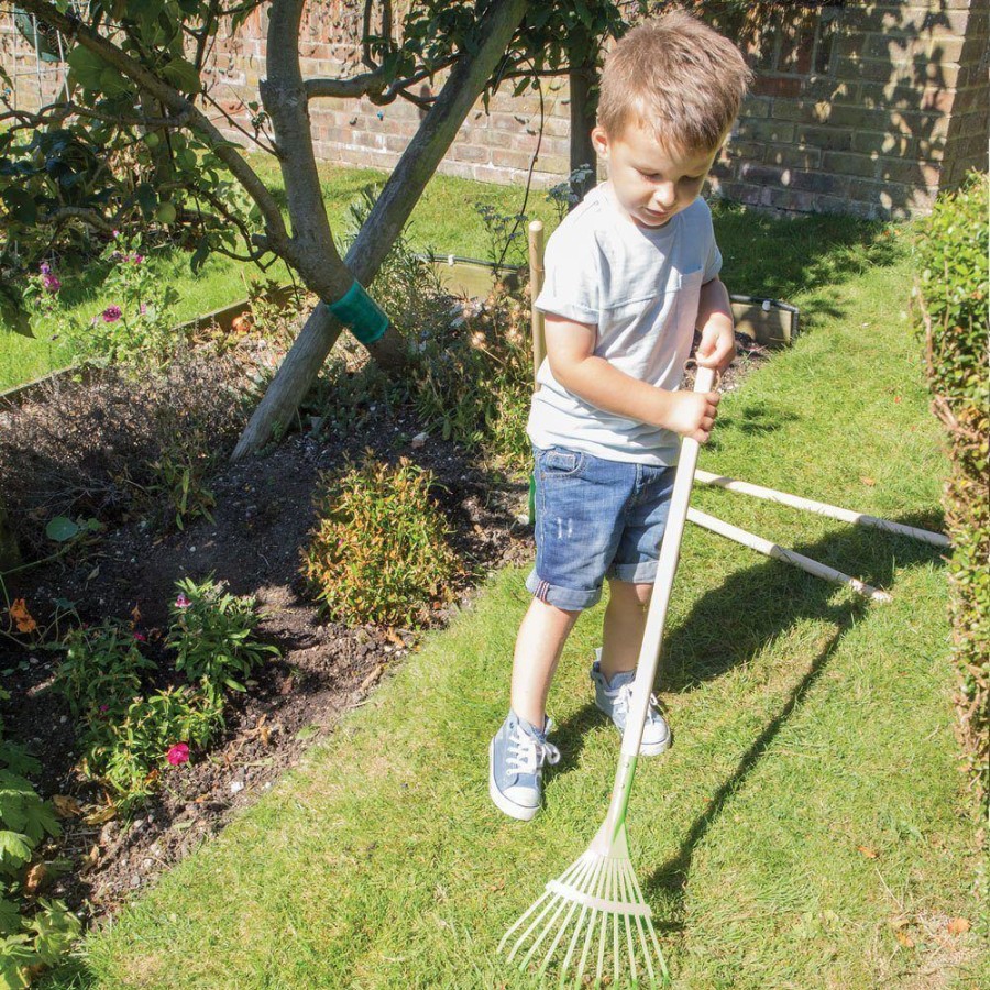 Outdoor Fun Little Dreamers | Bigjigs Long Handled Leaf Rake