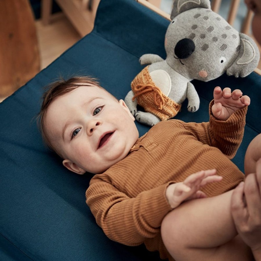 Nursery Little Dreamers | Leander Linea Changing Table - Oak